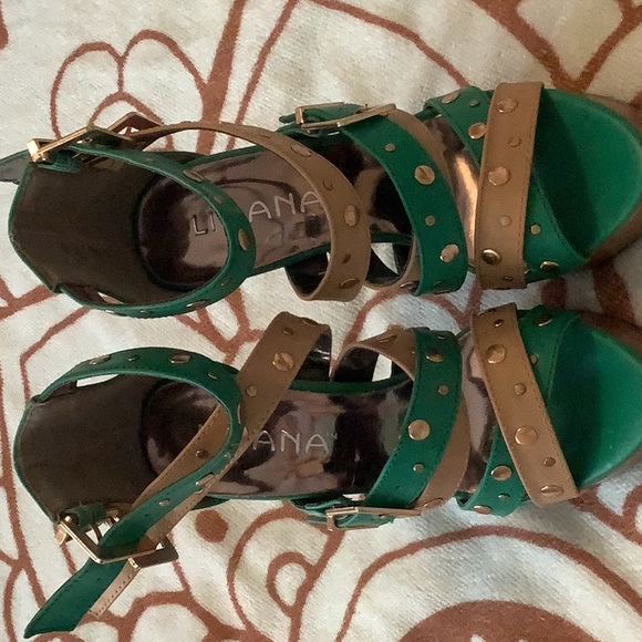 NEW NEVER WORN SKY HIGH HEELS - Picture 7 of 8